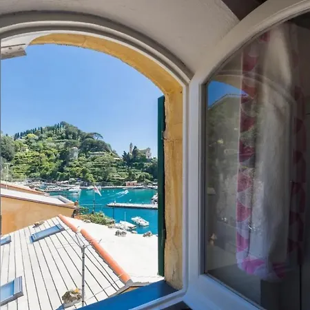 Delightful Flat In Lejlighed
