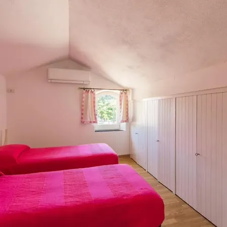Delightful Flat In Портофино